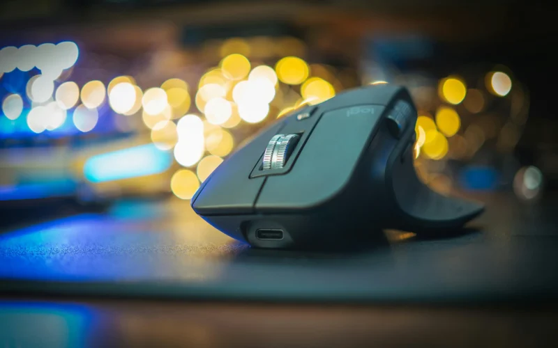 Melhores Mouses Ergonômicos para Quem Trabalha 8+ Horas por Dia (Guia Técnico)